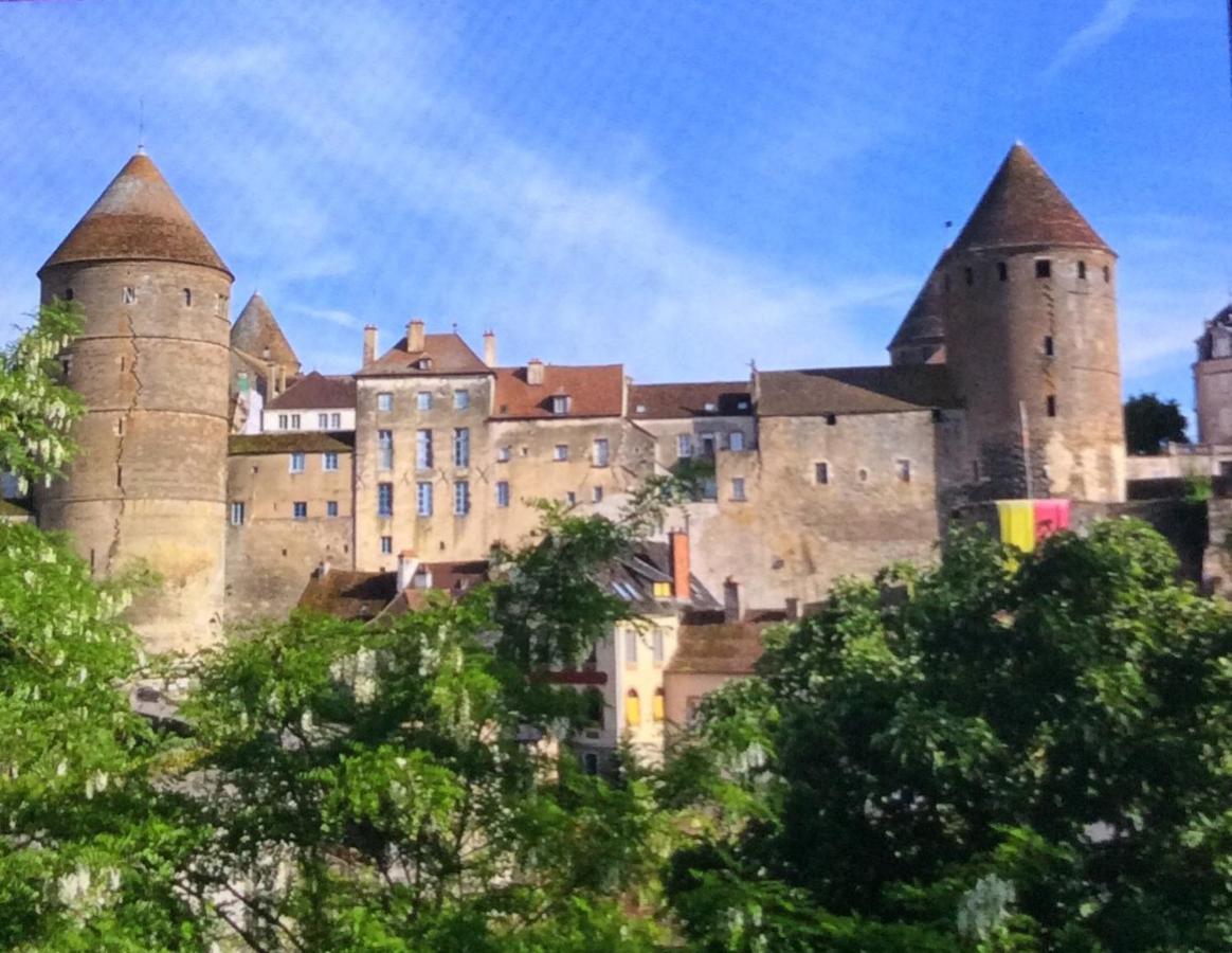 Maison Cosy En Plein Centre Ville Semur-en-Auxois Bagian luar foto