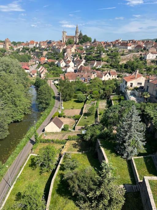 Maison Cosy En Plein Centre Ville Semur-en-Auxois Bagian luar foto